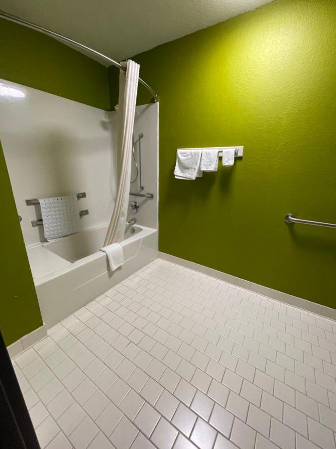 Relax Inn Mcrae Eksteriør bilde