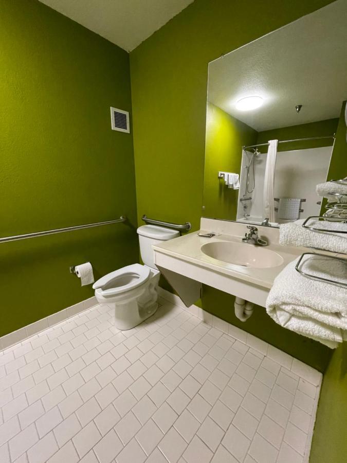 Relax Inn Mcrae Eksteriør bilde